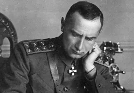 Тарихда бугун: Лениннинг буйруғи билан отиб ташланган «Россия олий ҳукмдори» ҳақида фото
