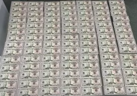 Божхоначилар қалбаки 10 000 АҚШ долларини ноқонуний айланмасига чек қўйишди фото