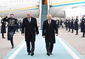 Qozog‘iston prezidenti Toshkentga yetib keldi фото