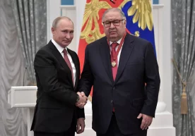 Sud Alisher Usmonovni «Putinning sevimli oligarxi» deb atashni taqiqladi фото