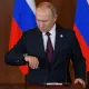 «Абадийлик қонуни»: Путин президентлик муддатини «нуллаштирувчи» ҳужжатга имзо чекди