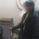 Тошкент метрополитенида сумкасида бомба борлигини айтиб ҳазиллашган қиз 5 суткага қамалди