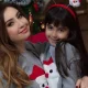 Sevinch Mo‘minovaning qizi onasiga atab qo‘shiq kuyladi (video)