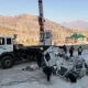 Qamchiq dovonida Isuzu yo‘l chetidagi chuqurga tushib ketdi (foto)