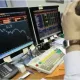 Қўрқув сабаби: "омикрон" нефт ва валюталар нархини қулатди