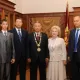 Quvgʻindagi Bakiyevning nabirasi familiyasini “Petrov”ga oʻzgartirdi va Belarusda biznes bilan shugʻullanmoqda