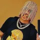 Мексикалик хонанда Dan Sur бошига тилла занжирларни имплантация қилдирди
