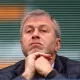 Роман Абрамович «Челси»ни сотишга қарор қилганини маълум қилди