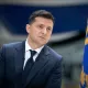 Зеленский оиласи билан бирга Украинадан чиқиб кетиш эҳтимоли йўқлигини айтди
