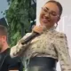 Муниса Ризаева саҳнада: севги ва алам ифодаланган қўшиқ, самимий эмоциялар ва бетакрор образ (видео)