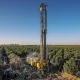 Tadqiqot: Odamlar yer ostidan ko‘p suv qazib chiqarishi oqibatida Yer o‘qi siljidi