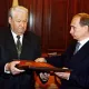 Узоқ йиллик ҳукмронликнинг бошланиши. Владимир Путиннинг сайловдаги илк ғалабаси тарихи