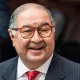 Nursulton Nazarboyev Alisher Usmonovni orden bilan mukofotladi