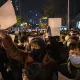 Xitoyda oq qog‘ozlar inqilobi. Namoyishchilar Si Jinpingning iste’fosini ham talab qilmoqda