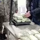 DXX Tojikistondan salkam 20 kilo giyohvand modda olib o‘tgan shaxsni ushladi (video)