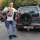 Андижонлик йигит Андижондан Мўйноқ томон пиёда йўлга чиқди