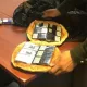 Нон орасида сигарета олиб чиқмоқчи бўлган аёл божхоначилар томонидан фош этилди
