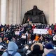 Мўғулистонда оммавий намойишлар: намойишчилар ҳукумат биносига бостириб киришга уринди