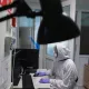 Rossiyalik shifokor koronavirusning eng vahimali simptomini aytdi