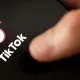 AQSHda rasmiylarga TikTok'dan foydalanish taqiqlandi