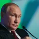 Москва ва Петербург муниципал депутатлари Путиннинг истеъфосини талаб қилмоқда