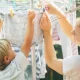 Farzandlaringizga uy tozalashni o‘rgatishning 8 ta siri