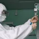 Россиялик эпидемиолог COVID-19 мавсумий касалликка айланиши мумкинлигини айтди
