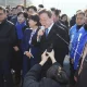 Janubiy Koreya muxolifati yetakchisi ommaviy tadbir vaqtida pichoqlandi (video)