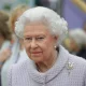 Қироличанинг сўнгги сири: Елизавета II нинг 2085 йилда очиш мумкин бўлган хатида нима ёзилган?