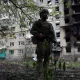 Rossiya Baxmut olinganini e’lon qilgan, Ukraina «qopqon» haqida aytmoqda. Kim haq?