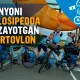 Франциялик ёшлар Ўзбекистонгача велосипедда келди (фото)