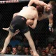 UFCнинг "йил жанги"да Ҳабиб Нурмагомедов ғалаба қозонди