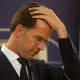 Нидерландияда бош вазир Рюттенинг ҳукмрон коалицияси парчаланди