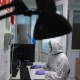 Россиялик шифокор коронавируснинг энг ваҳимали симптомини айтди
