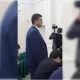 Sobiq hokim o‘rinbosarini jurnalistlar tashqarida savollarga tutishdi. Javob esa...(video va audio)