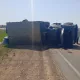 Наманганда «Жигули» билан тўқнашган «Зил» ағдарилиб кетди