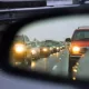 «Санамай саккиз деманг»: автомобиллар чироғини кундузи ёқиб юриш масаласи юзасидан мунозара