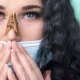 Коронавирус туфайли одамлар кўпинча ҳид сезмай қолади. Бу узоқ давом этадими?