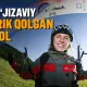 Кучли шамолда параплан билан 10 километр баландликка чиқиб кетган аёл қандай тирик қолганди?