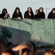 Эронда бир аёлни гуруҳ бўлиб зўрлаган беш эркак қатл этилди
