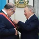Нурсултон Назарбоев Алишер Усмоновга “Дўстлик” орденини топширди