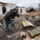 Урушнинг 33-куни: россиялик аскарларнинг жасадлари, Харьковда егулик учун навбат