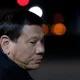 Филиппин президенти коронавирусга қарши вакцинани биринчи бўлиб ўзида синашга тайёрлигини айтди
