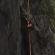 Dorboz 900 metr balandlikdagi arqondan yiqildi (video)