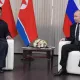 Kim Chen In Putin bilan uchrashish uchun sentyabr oyida Vladivostokka keladi