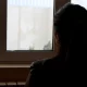 Rossiyaga ishga ketgan yolg‘iz onaning yolg‘iz qizi zo‘rlangani aytildi. IIB buni «har ikki tomonning xohishiga ko‘ra yuz bergan jinsiy yaqinlik» deb hisoblamoqda