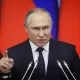 Путин: Украинадаги вазиятга ташқаридан аралашишга уринганларга яшин тезлигида зарба берилади