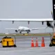 Yangi Zelandiyada ayol aeroportga olib bormagan yigitini sudga berib, 18 ming dollar talab qildi