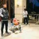 Shukurovga jiddiy jarohat yetkazgan xitoylik futbolchi aravacha bilan uni yoʻqlashga bordi (foto, video)