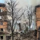 Запорожье шаҳридаги турар жойларга ракета зарбалари берилди (фото)